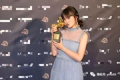 中午12点娱乐圈吃瓜,午间热辣瓜料速递