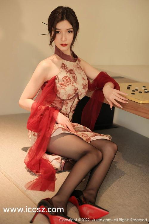 娱乐吃瓜酱摄影师,娱乐吃瓜酱摄影师的视觉盛宴